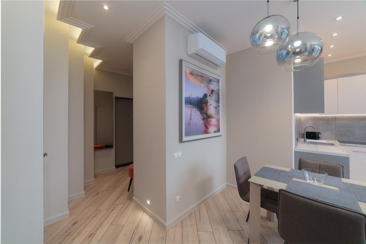 Wowell Apartments Odessa Extérieur photo