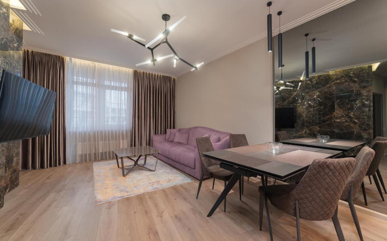 Wowell Apartments Odessa Extérieur photo