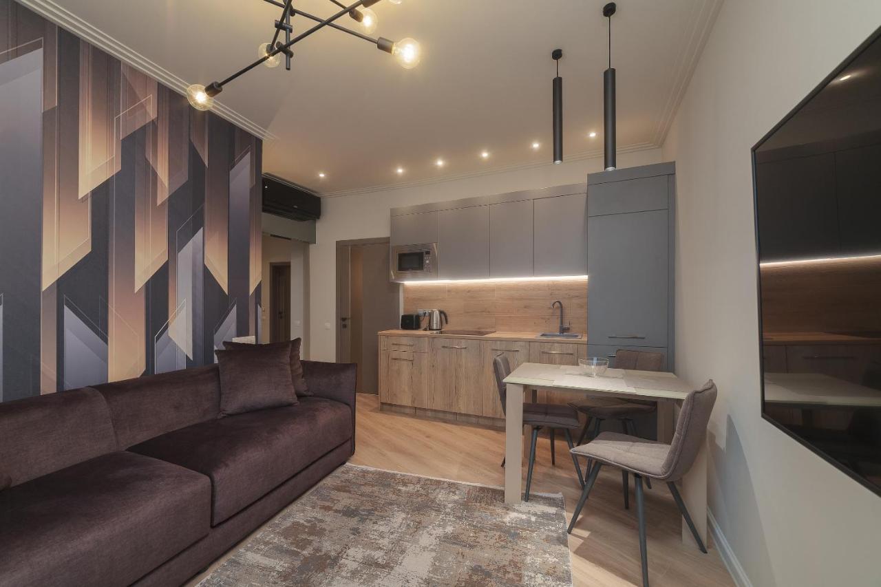 Wowell Apartments Odessa Extérieur photo