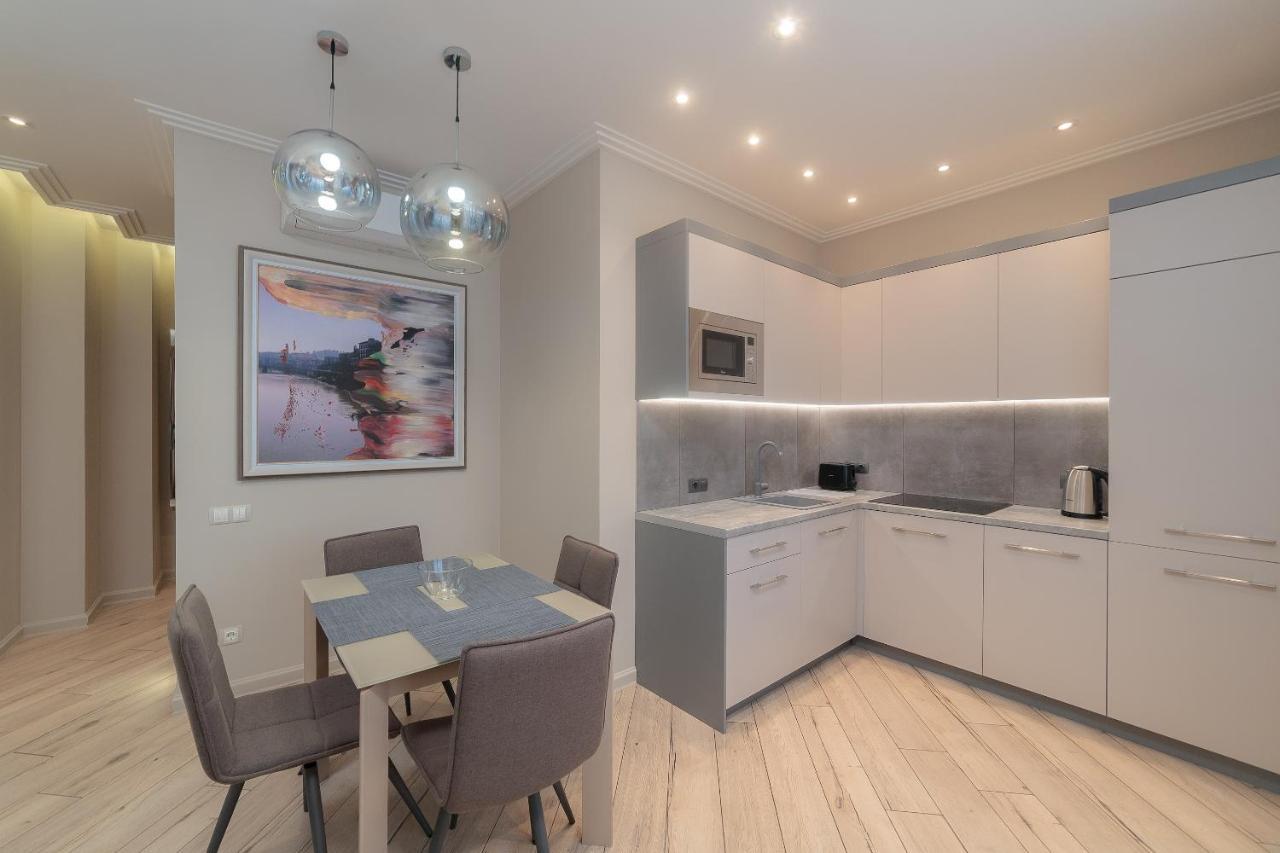 Wowell Apartments Odessa Extérieur photo